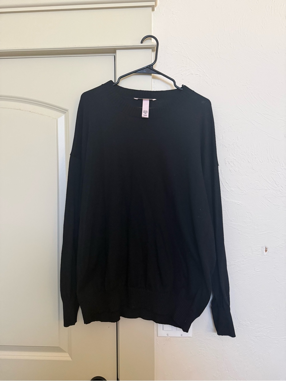 Victoria’s Secret Women’s Black Crewneck Sweater